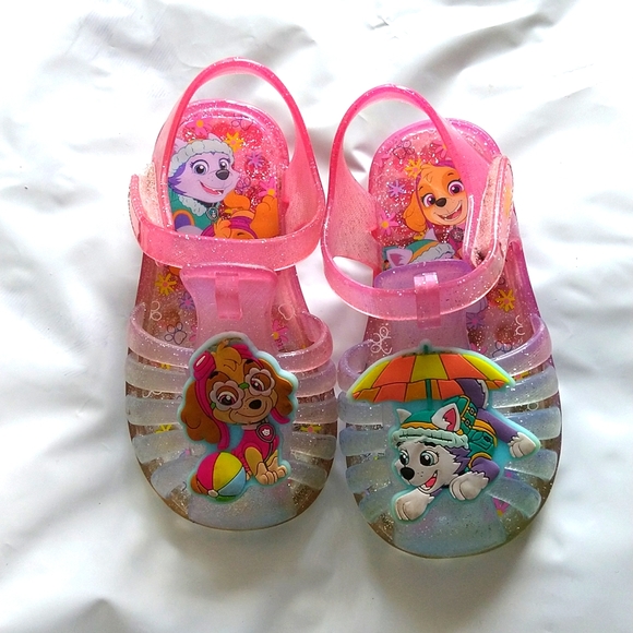 Paw patrol sandals size 5 - Picture 1 of 4